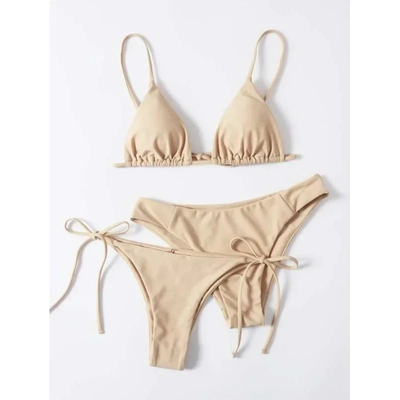 Biquíni Feminino 3 Peças com Amarração – Top Triângulo e Cintura Alta
