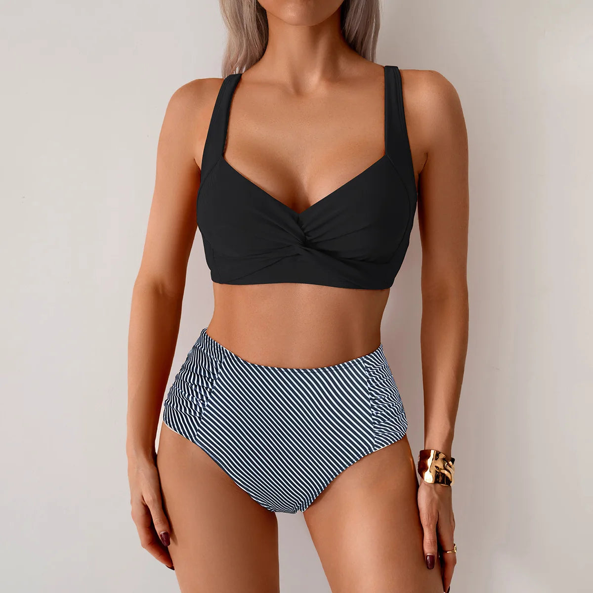 Biquíni Azul High Waist com Alças Cruzadas