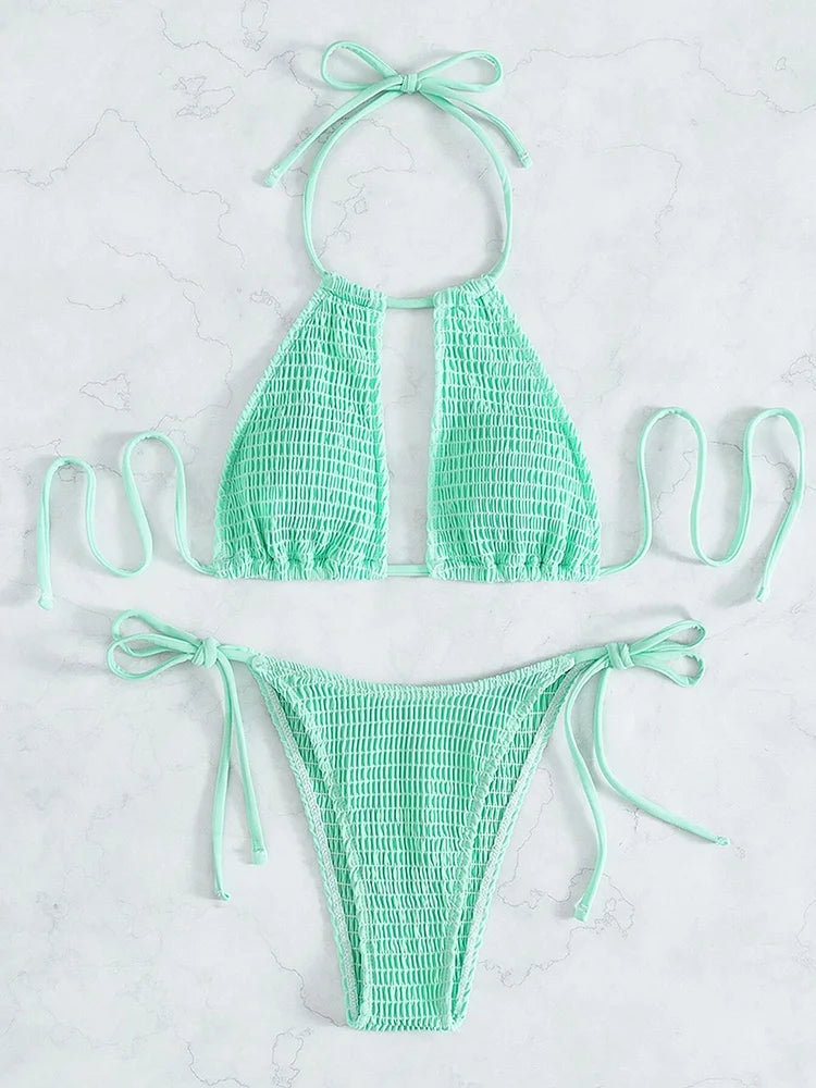 Biquíni Feminino Halter com Amarração Lateral e Recortes