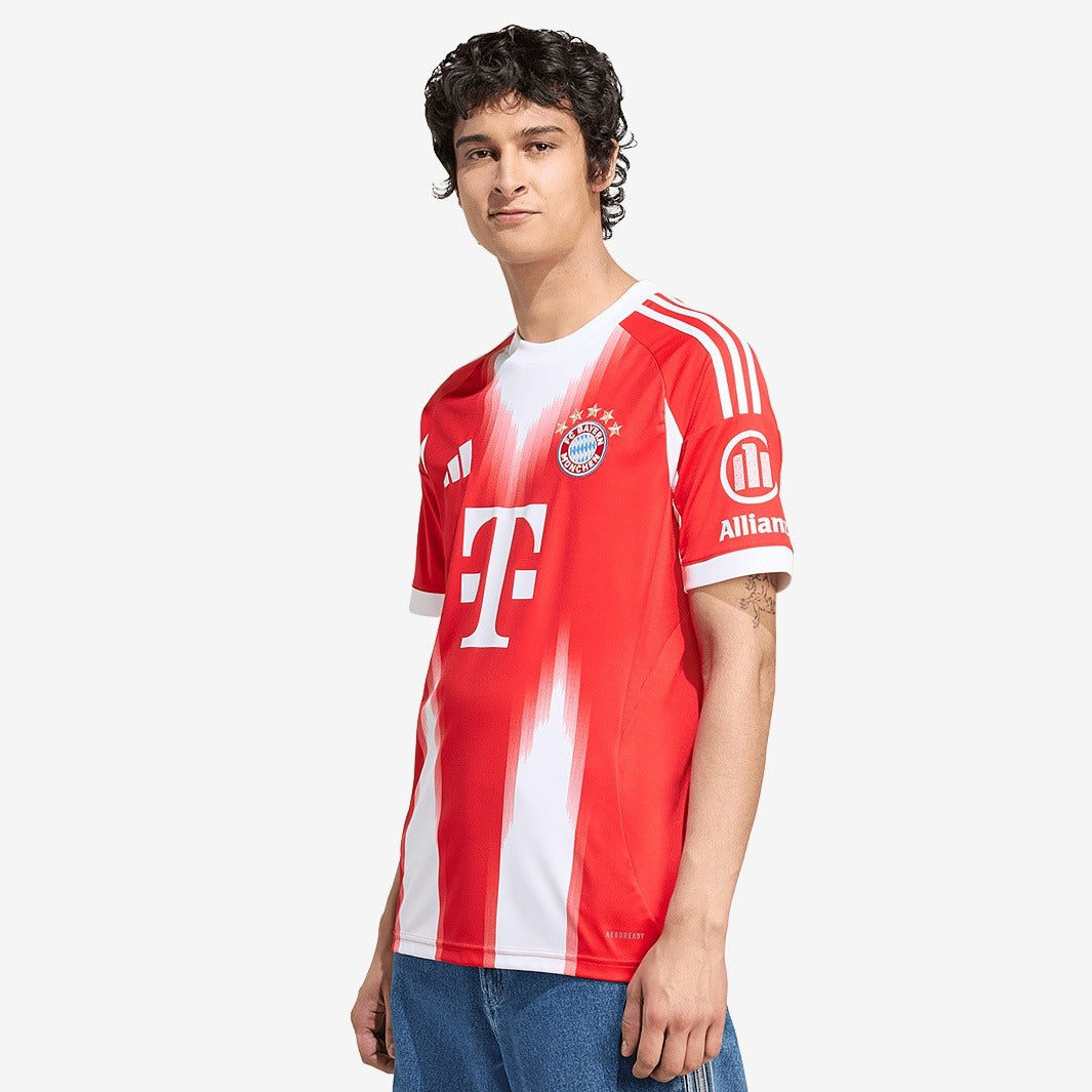 Camisa adidas Bayern de Munique 2025/26 I Torcedor
