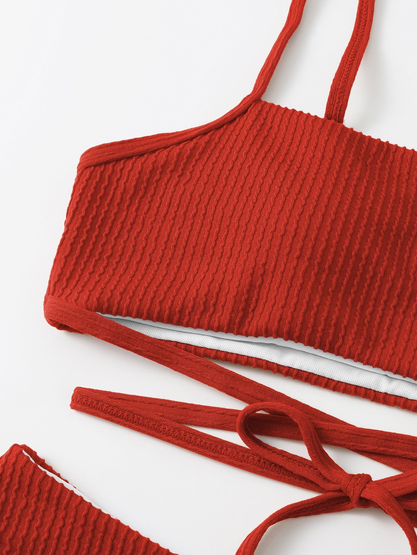 Biquíni Texturizado Com Amarração Cruzada