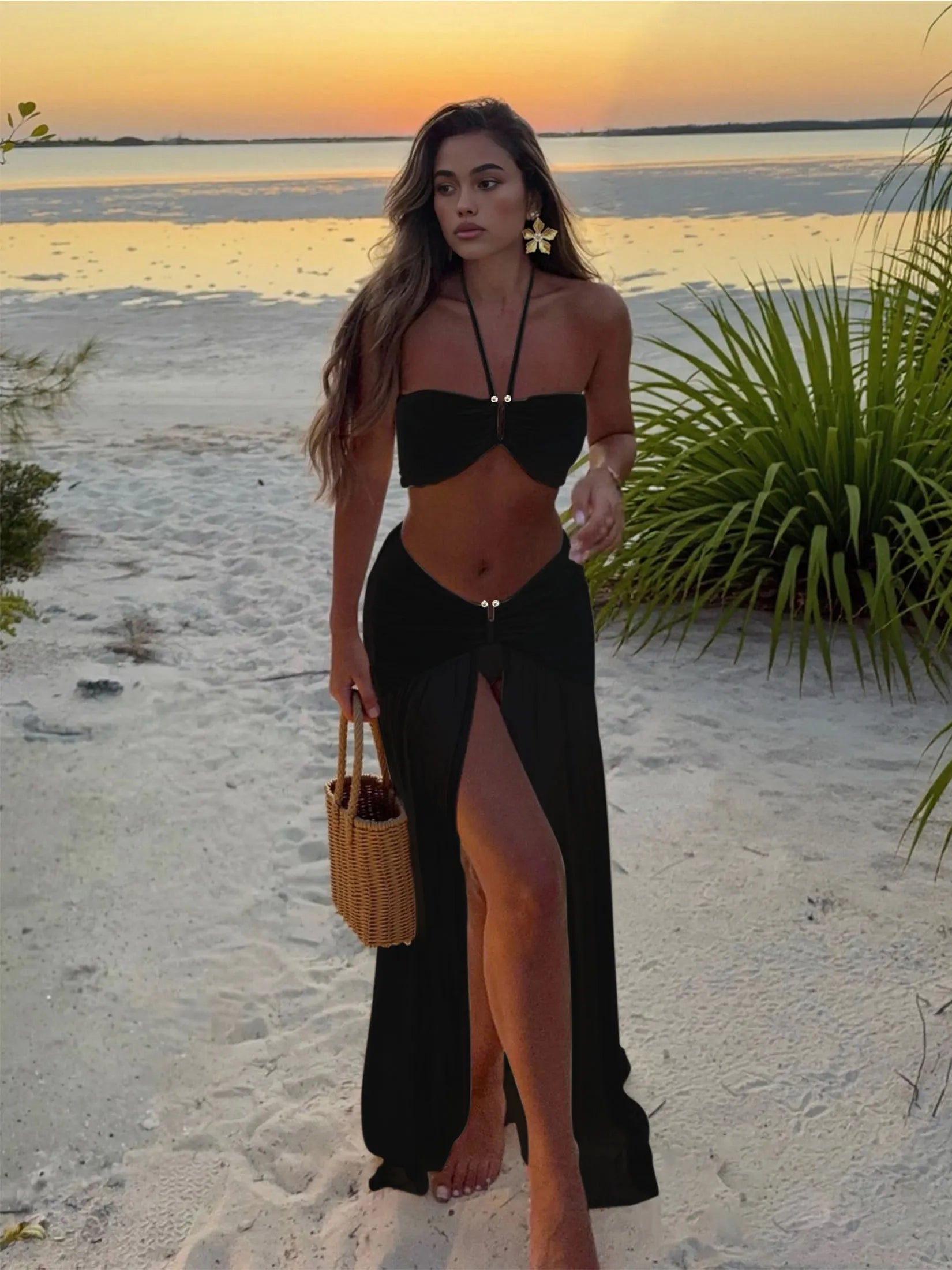 Biquíni 3 Peças Halter com Saia Longa Fenda